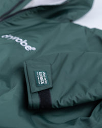 Studio detail shot of AW25 Green Dryrobe® advance long sleeve 