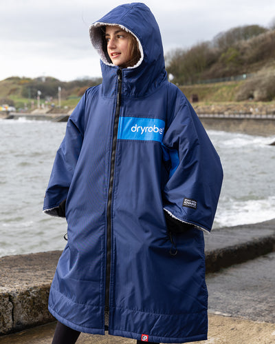 Kids navy cobalt Dryrobe® remix by the sea