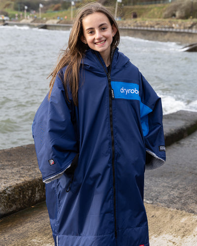Kids navy cobalt Dryrobe® remix by the sea