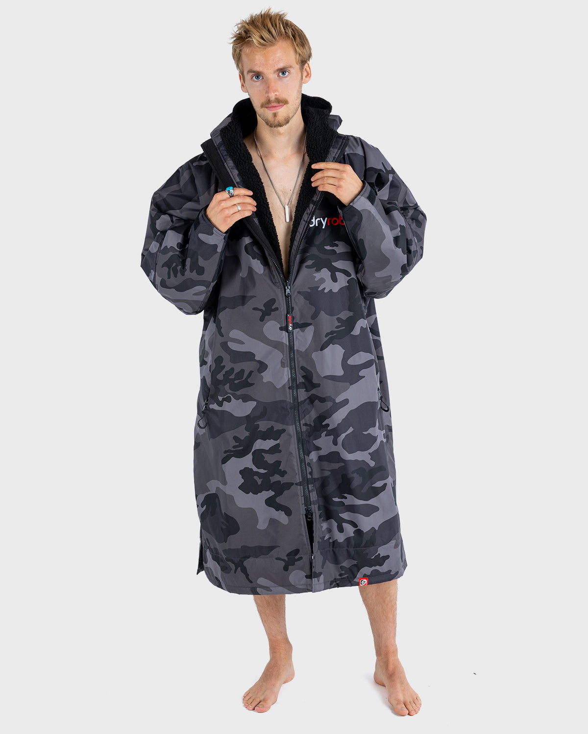 Weatherproof Changing Robe dryrobe® - The ultimate outdoor changing robe