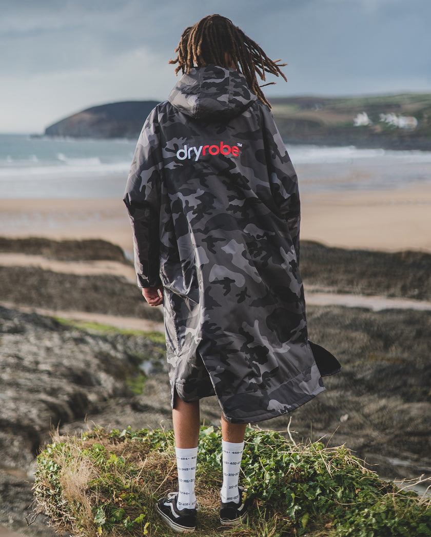 dryrobe® Advance Long Sleeve Changing Robe - Camo/Black