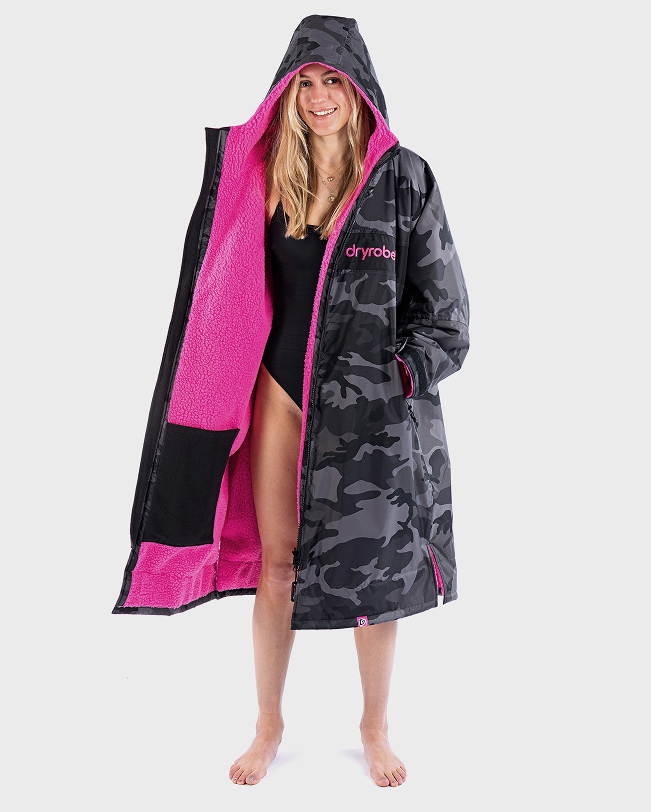 REWORK - Black Camo Pink Advance Change Robe – Dryrobe®