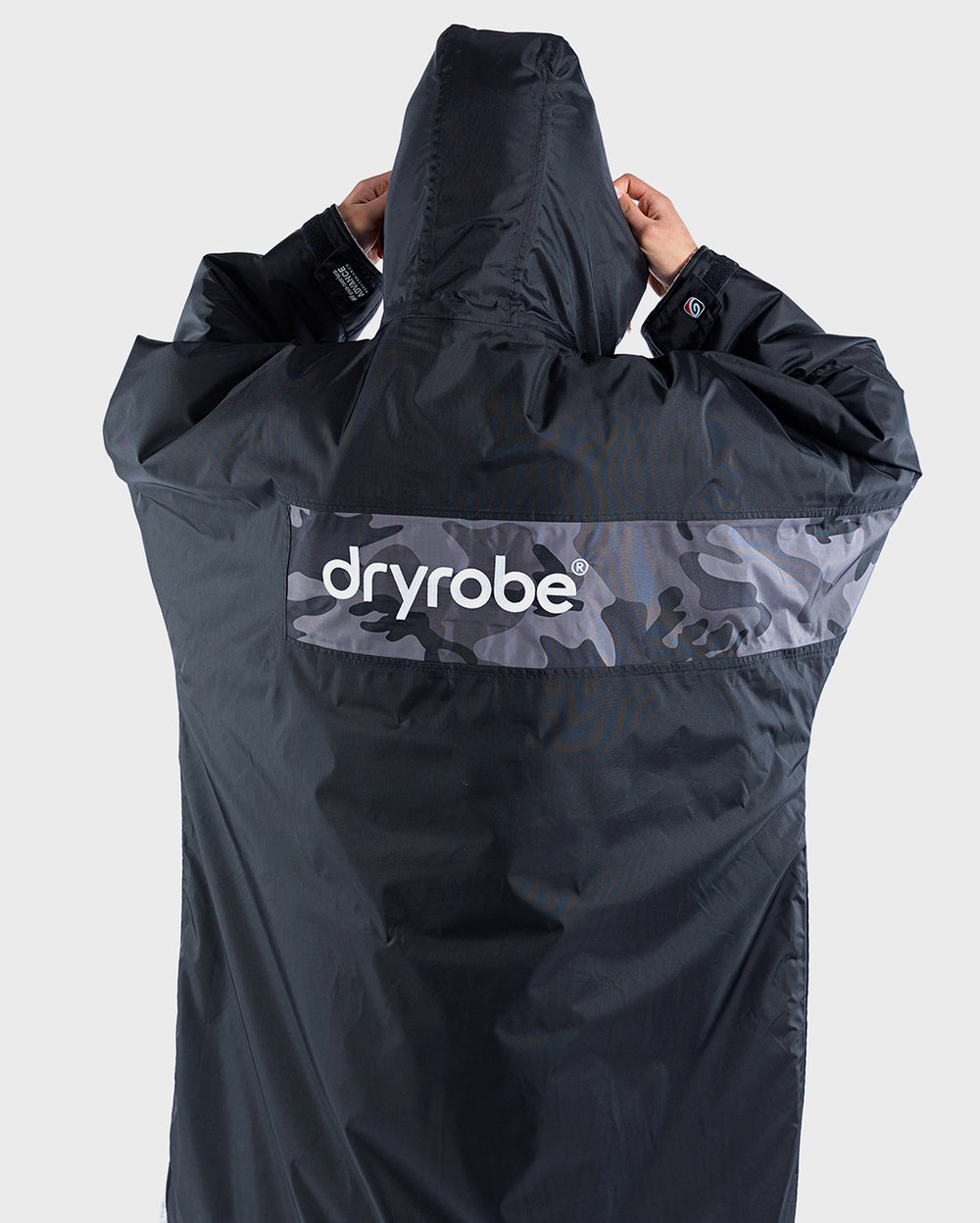 dryrobe Advance Long Sleeve - REMIX Range - black grey camo