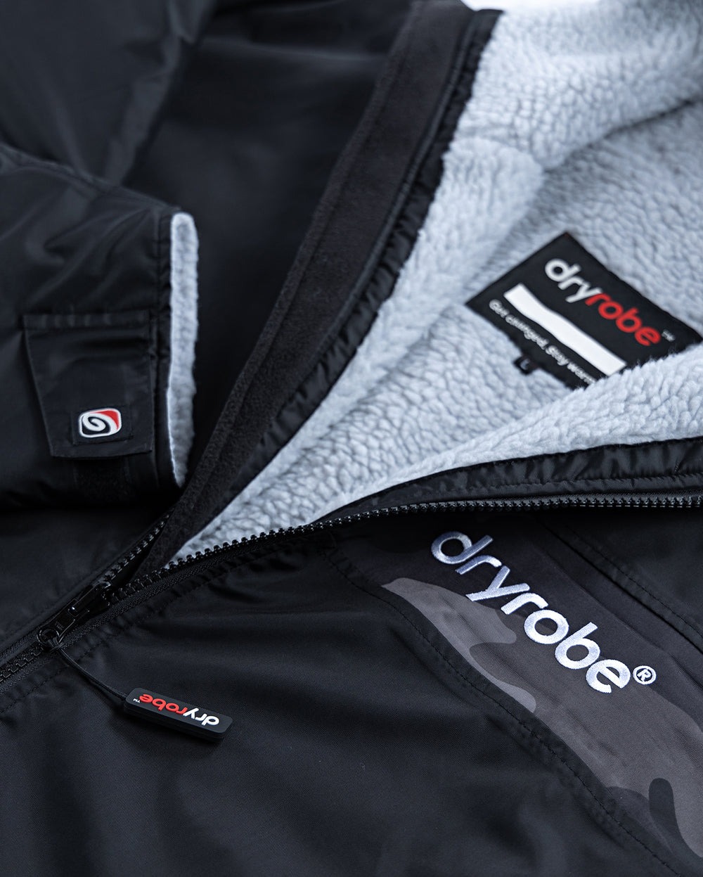 dryrobe Advance Long Sleeve - REMIX Range - black grey camo
