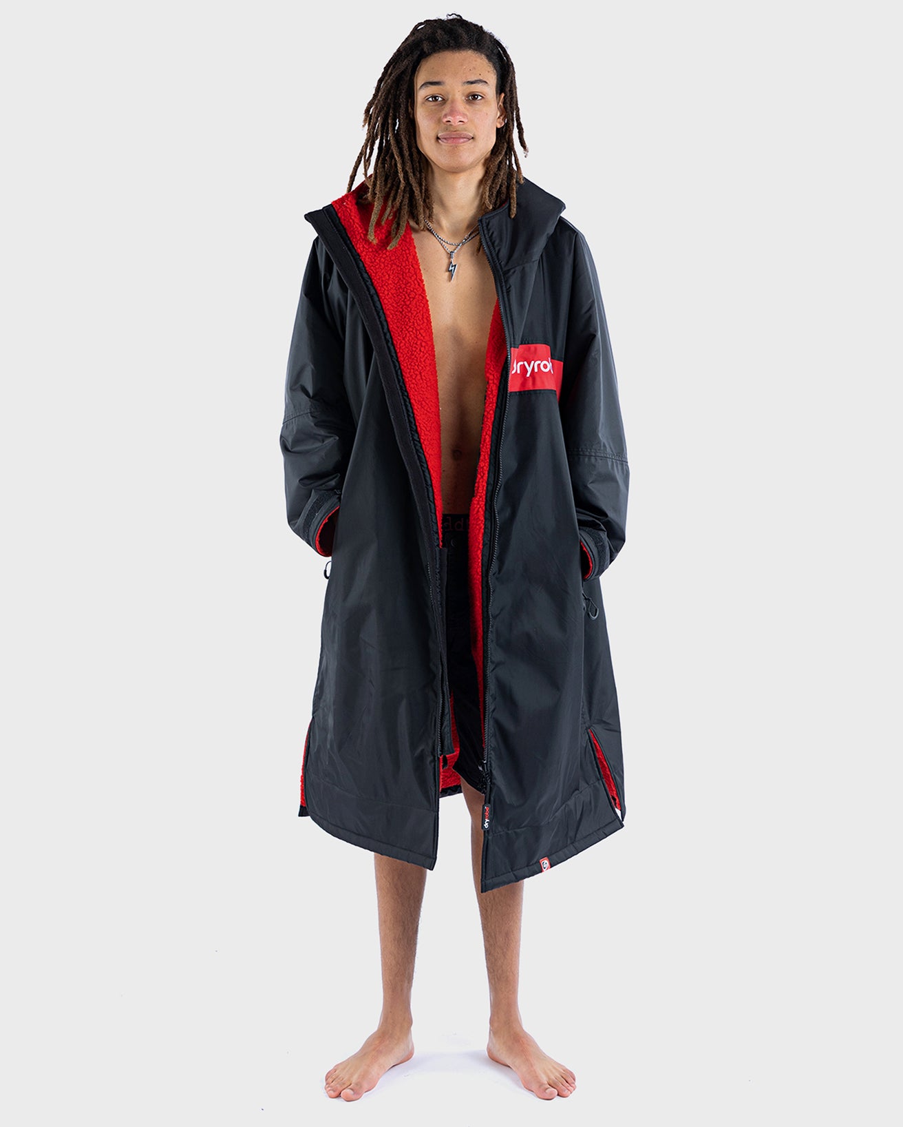 Black Red Long Sleeve Advance Changing Robe - REWORK | Dryrobe®