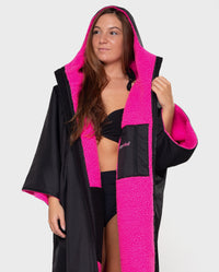 Black Pink dryrobe® Advance Short Sleeve unzipped