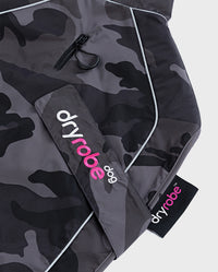 Close up of adjustable velcro body strap on Black Camo Pink dryrobe® Dog 