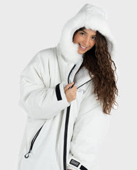 Alpine white dryrobe® Advance long sleeve changing robe 