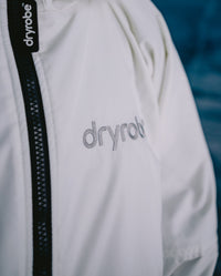 Alpine white dryrobe® Advance long sleeve changing robe 