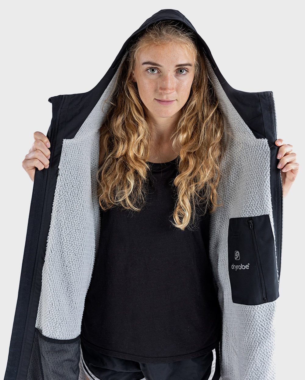 Black Lite Changing Robe | Dryrobe® – dryrobe