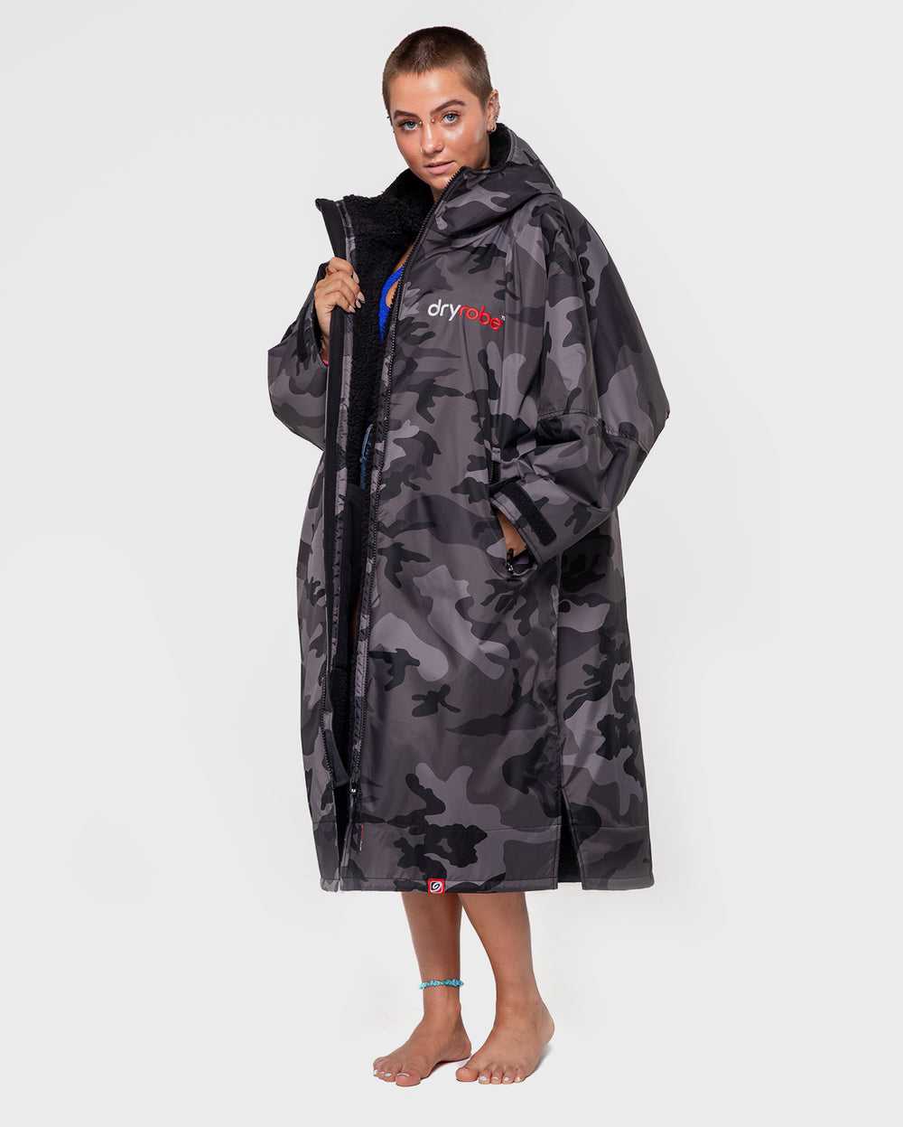 dryrobe® Advance Long Sleeve Changing Robe - Camo/Black