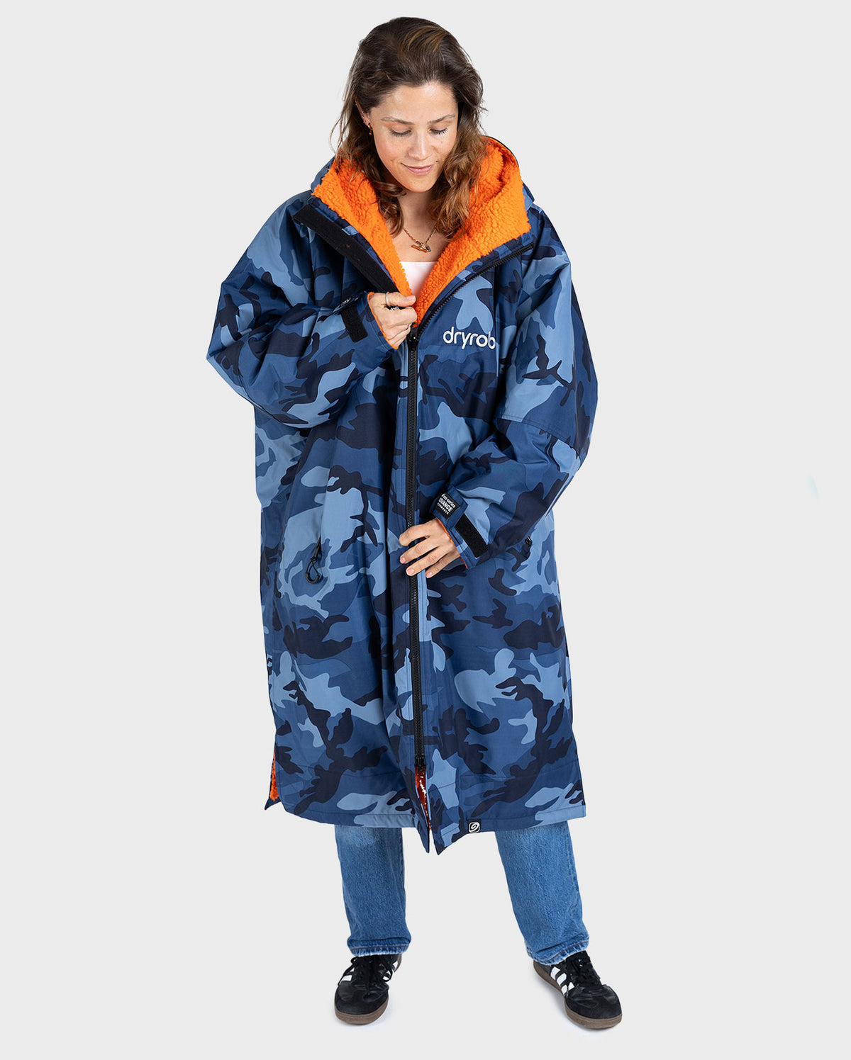 Weatherproof Changing Robe dryrobe® - The ultimate outdoor changing robe