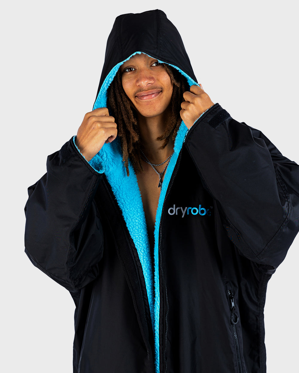 dryrobe® Advance Long Sleeve Changing Robe - Black/Blue
