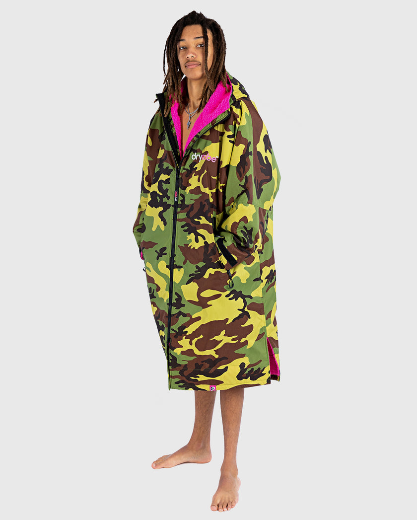 dryrobe® Advance Long Sleeve Changing Robe Camo/Pink