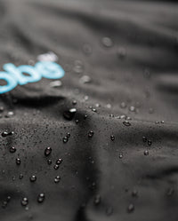 Water beading on outer shell of dryrobe® Advance 